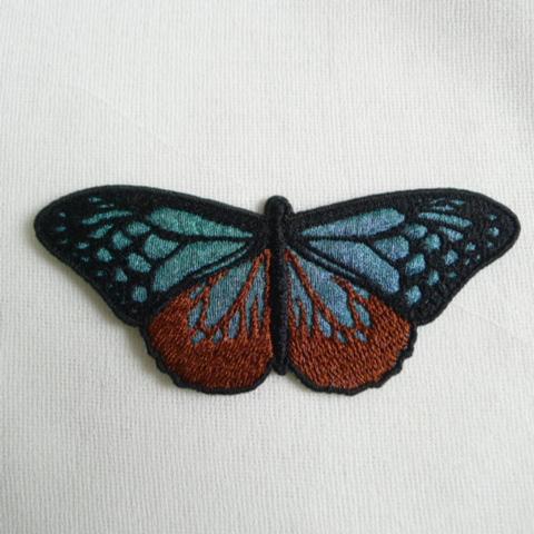 アサギマダラ刺繍ワッペン1枚目の画像