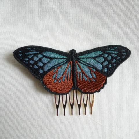 アサギマダラ刺繍コーム1枚目の画像